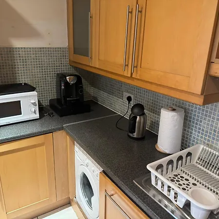 Apartament Spacious 2-bed Opposite Santry Park & 10 Min Away From Airport