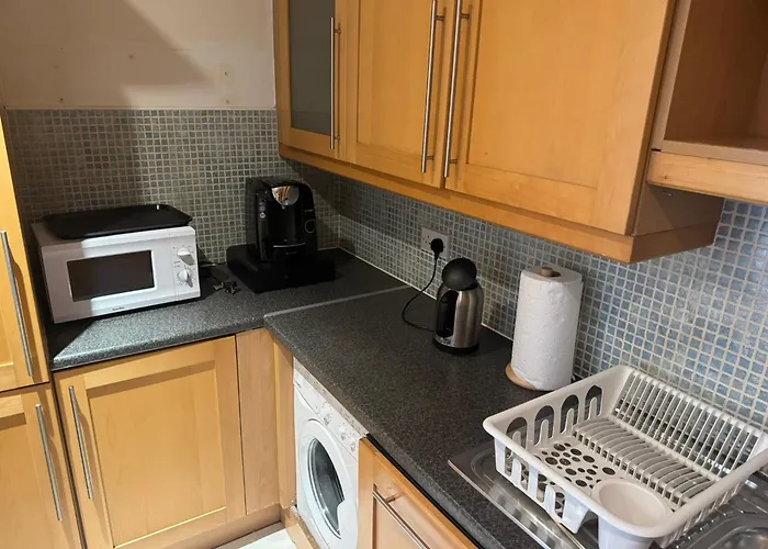 Appartement Spacious 2-bed Opposite Santry Park & 10 Min Away From Airport