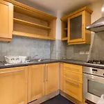 דירה Spacious 2-bed Opposite Santry Park & 10 Min Away From Airport *