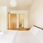 דירה Spacious 2-bed Opposite Santry Park & 10 Min Away From Airport