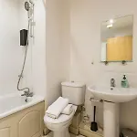 Spacious 2-bed Opposite Santry Park & 10 Min Away From Airport *
